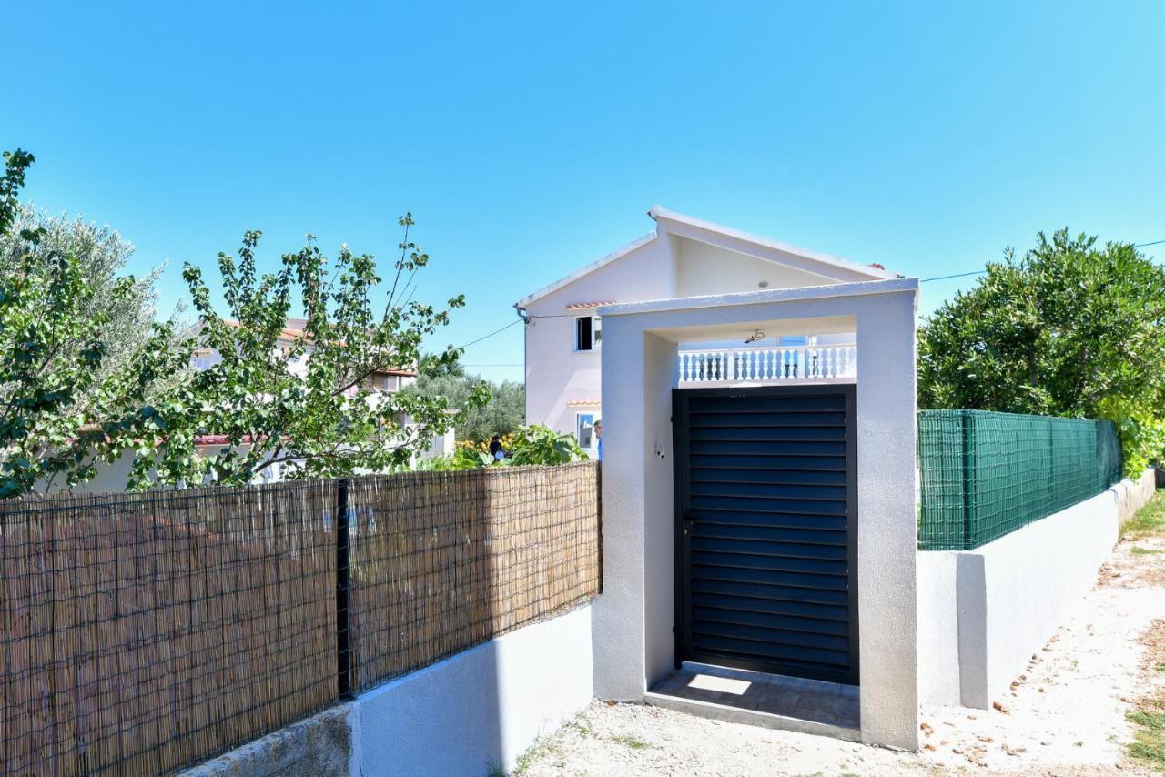 Pool House Luka Apartment Zadar Exterior foto