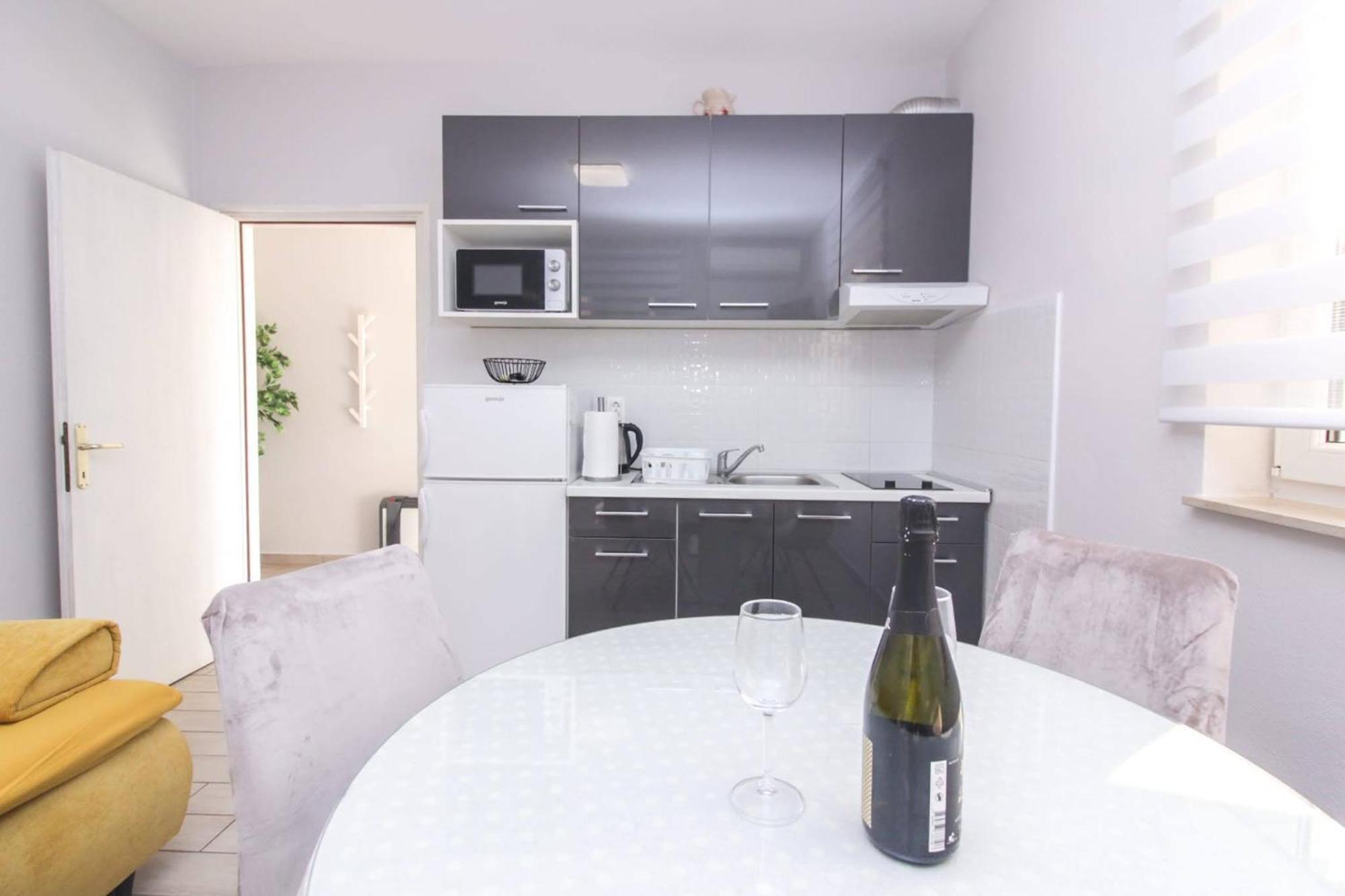 Pool House Luka Apartment Zadar Exterior foto