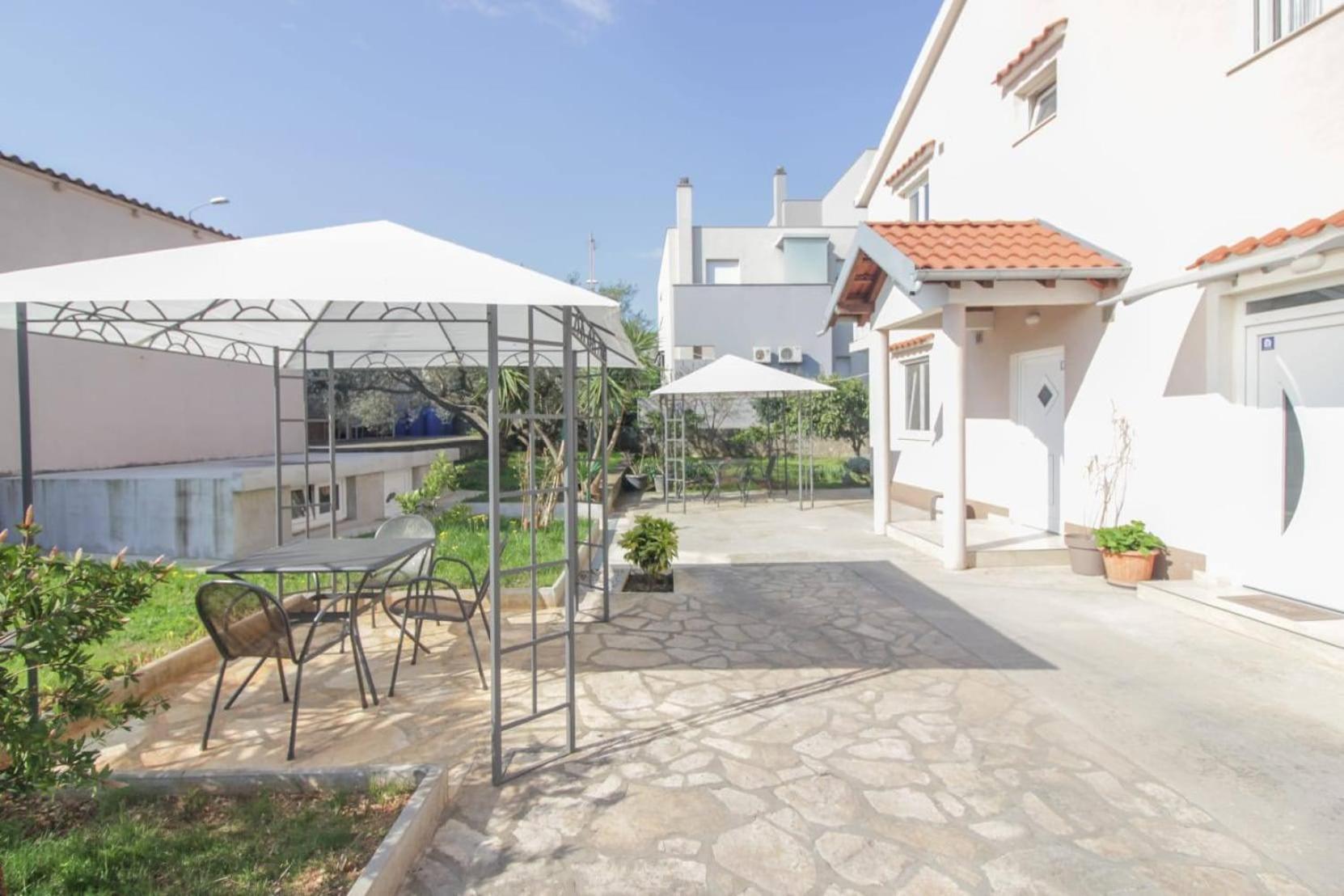Pool House Luka Apartment Zadar Exterior foto